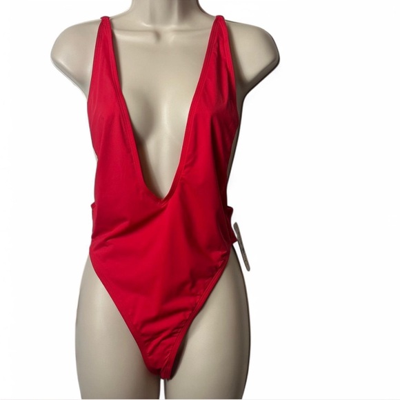 ‎Deep Plunge One Piece Swimsuit - Picture 1 of 15